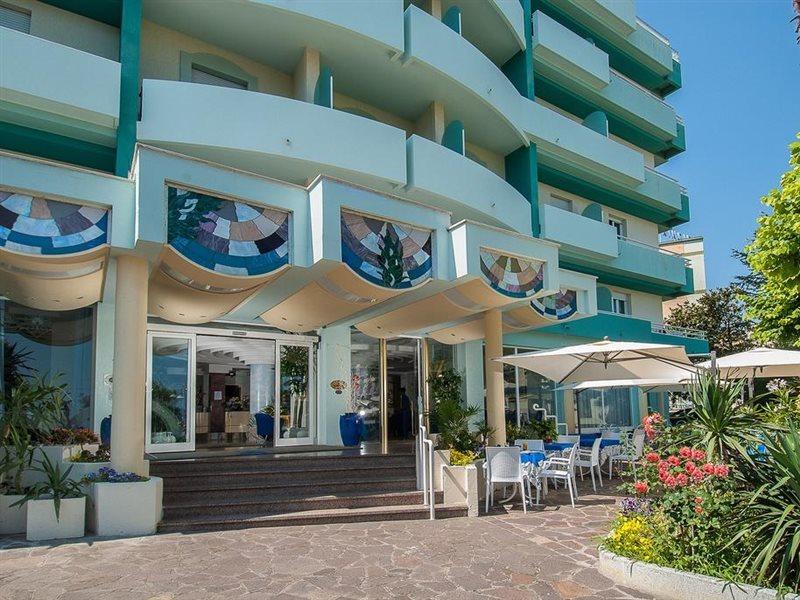 Hotel Losanna Габичче-Маре Экстерьер фото